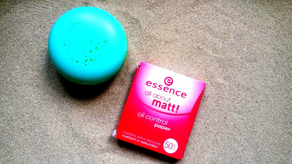 Essence all about matt! oil control paper im Test | Erfahrungsbericht