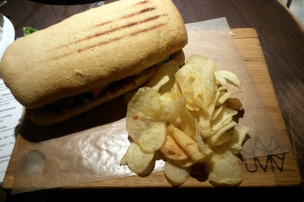 Laauma Berlin | Supermario | vegane Burger