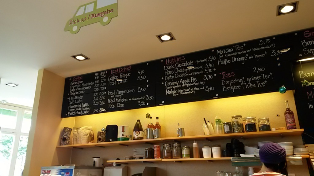 vegan in berlin - goodies warschauer straße